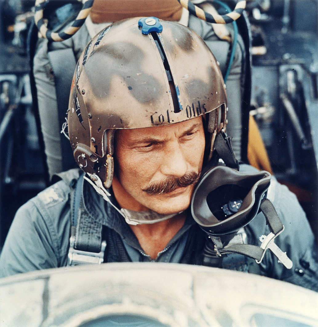 Brigadier-General-Robin-Olds-World-War-II-Ace-and-Vietnam-War-fighter-pilot